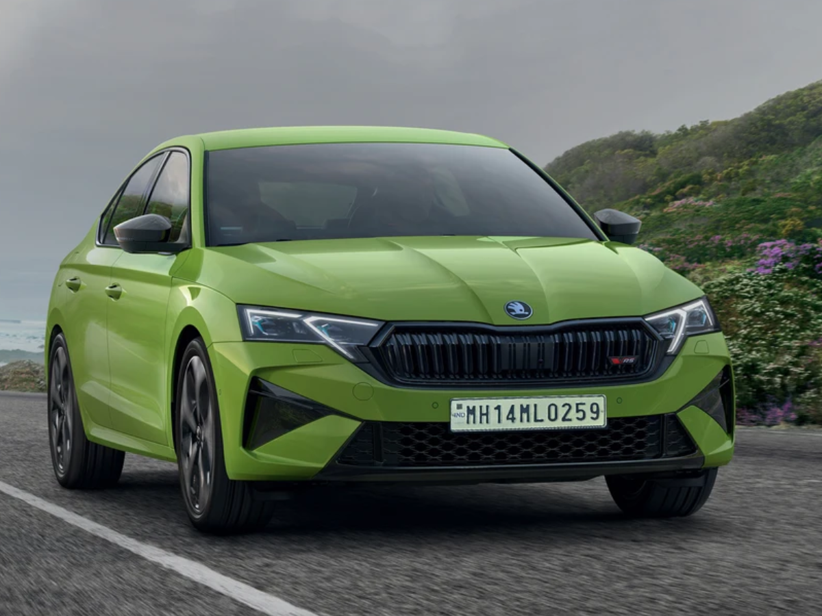 Skoda Octavia RS की प्री-बुकिंग शुरू, इसी महीने हो सकती है लॉन्च, जानें संभावित फीचर्स