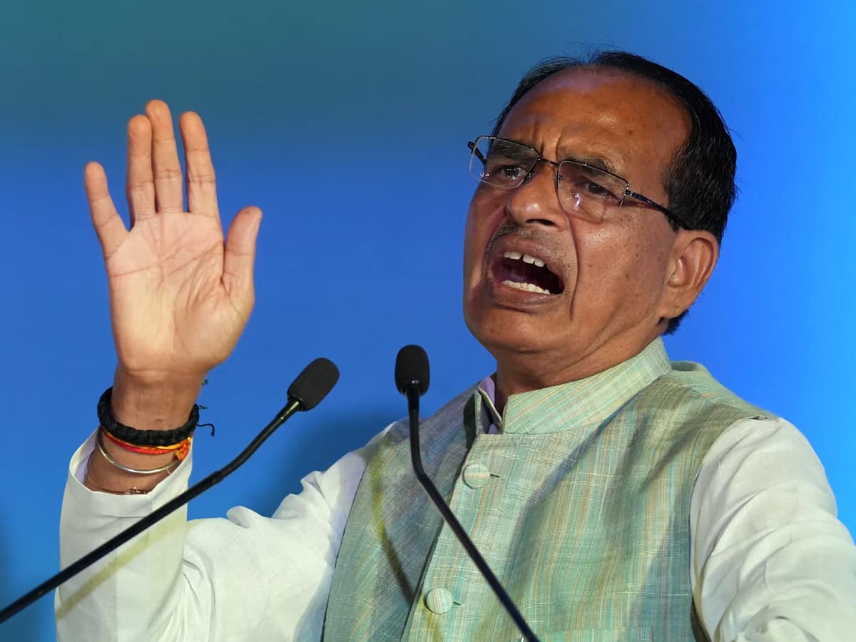 पराली प्रबंधन पर केंद्र की बड़ी बैठक, शिवराज सिंह ने किसानों से सीधी बुआई करने को कहा, बोले मैं- 'भी करूंगा'