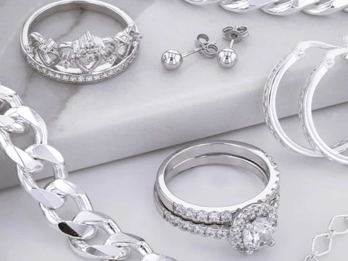  1-पेरू के पास चांदी