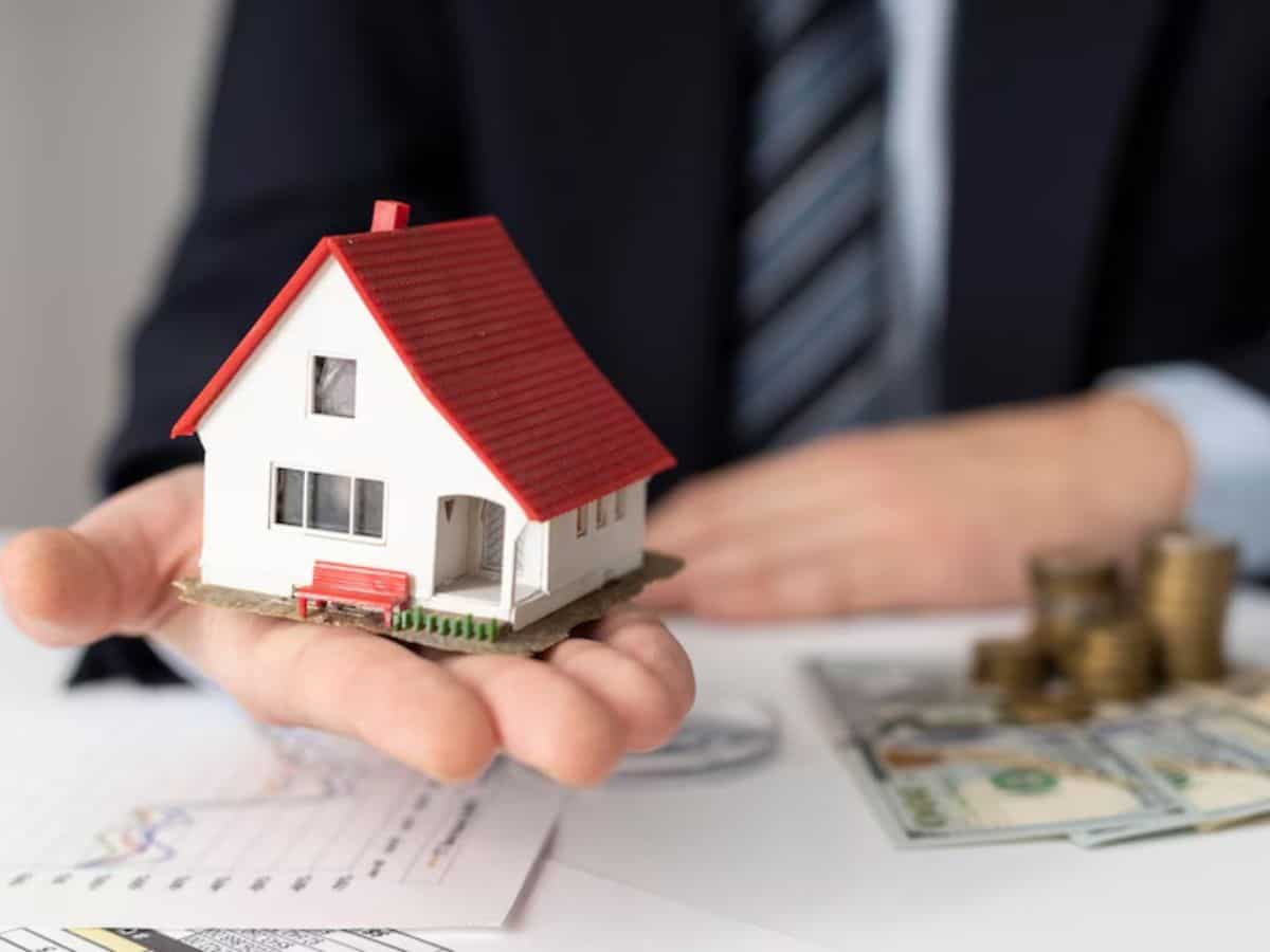 बैंक स्प्रेड तय कैसे करते हैं?
