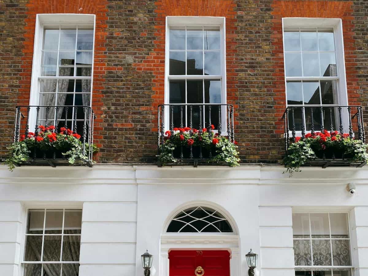 8. बिजली, पानी और अन्य बिलों की जिम्मेदारी तय करें