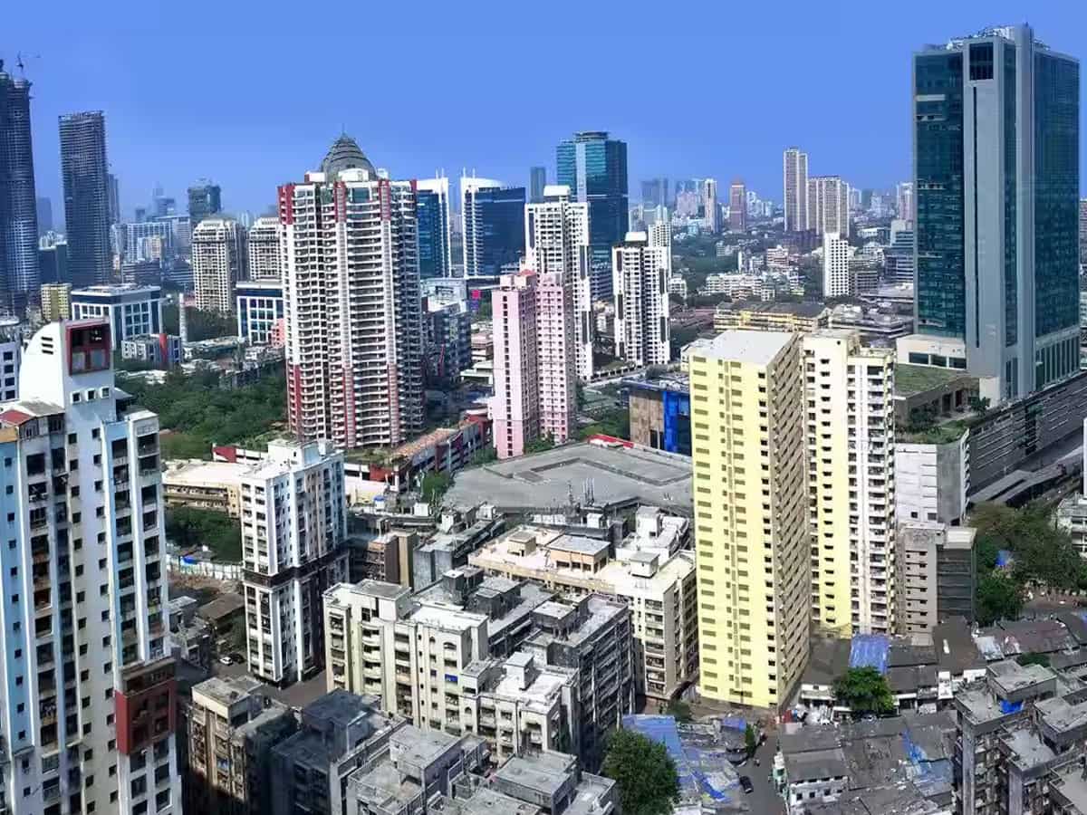 नवी मुंबई से सस्ता, लेकिन यहां पैसा लगाने वाले हुए मालामाल! एक एयरपोर्ट ने बदल दी मुंबई के इस इलाके की तकदीर