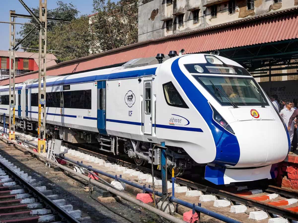 सिर्फ स्पीड नहीं...कंफर्ट में भी वंदे भारत का कोई तोड़ नहीं! दिव्यांगजनों के लिए शुरू की ये खास सुविधाएं