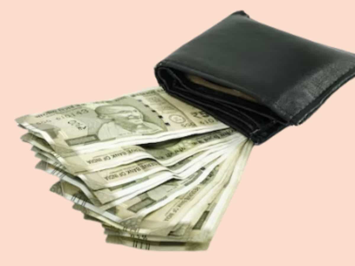 अब समझिए EMI मिस करने से क्या तुरंत गिरता है स्कोर?