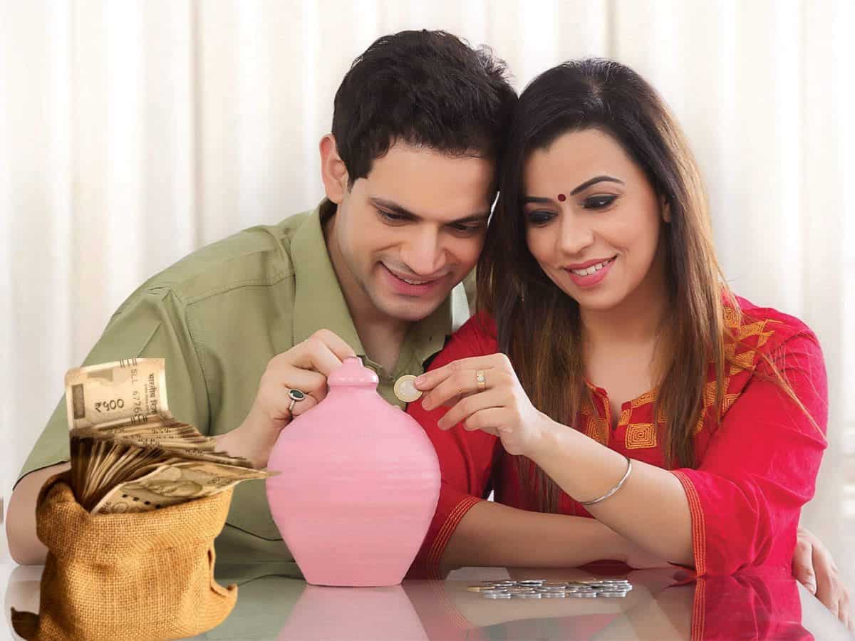 Wife के साथ डालें 10 लाख तो हर मंथ मिलेगा ₹6167 का फिक्स ब्याज, धांसू है Post Office की ये स्कीम, समझें फुल कैलकुलेशन