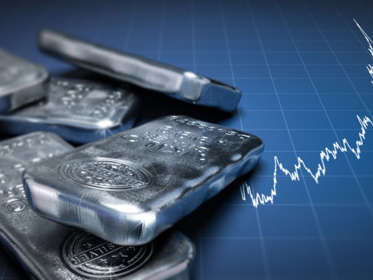 Silver Rate Today: चांदी तो कमाल है! लंदन में ऐसा क्या हो रहा है कि सरपट चढ़ रहा है सिल्वर का भाव?