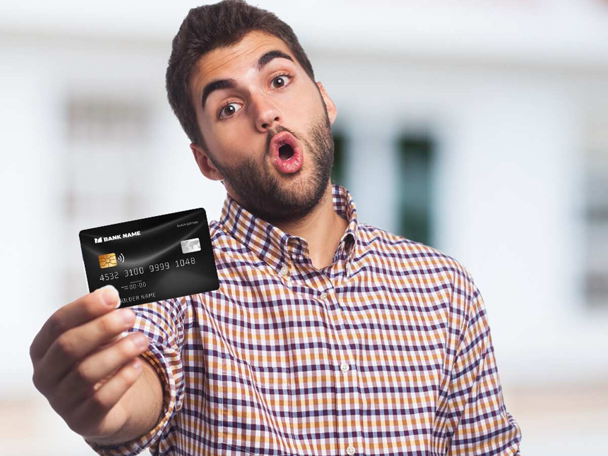Diwali 2025: इन 5 Credit Card Offer से रहें संभलकर, वरना दिवाली का मजा बन सकता है जिंदगी भर की सजा!