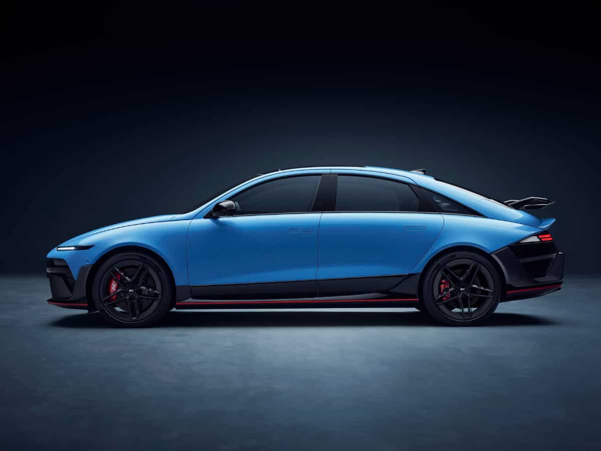 इस ऑटो कंपनी का मेगा प्लान तैयार! FY26-30 में लॉन्च करेगी 26 नए प्रोडक्ट, ₹45000 करोड़ के निवेश का लक्ष्य 