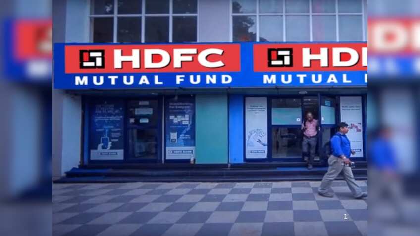 HDFC AMC Q2 Results: बंपर रिजल्ट के साथ में बोनस शेयर का ऐलान, रिकॉर्ड डेट समेत पूरी डीटेल