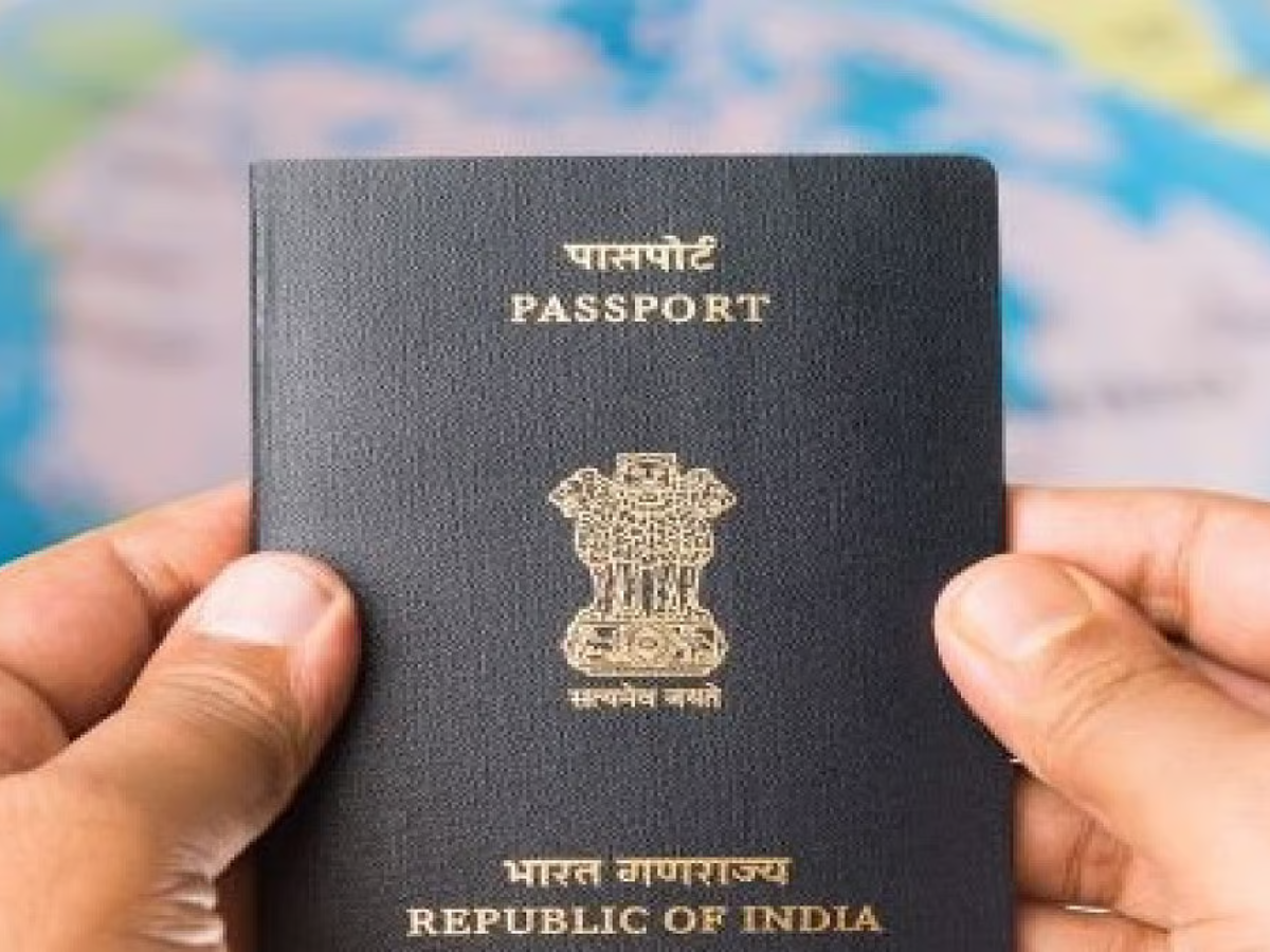 Passport Ranking 2025: भारत ने मारी 8 पायदान की छलांग, पहली बार टॉप-10 से बाहर हुआ अमेरिका!