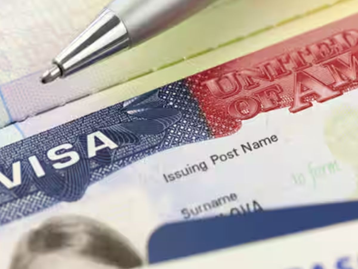 H-1B visa Fee: 1 लाख डॉलर की आवेदन फीस को लेकर नई गाइडलाइन जारी, इनको मिली राहत, जानें किनको देनी होगी फीस