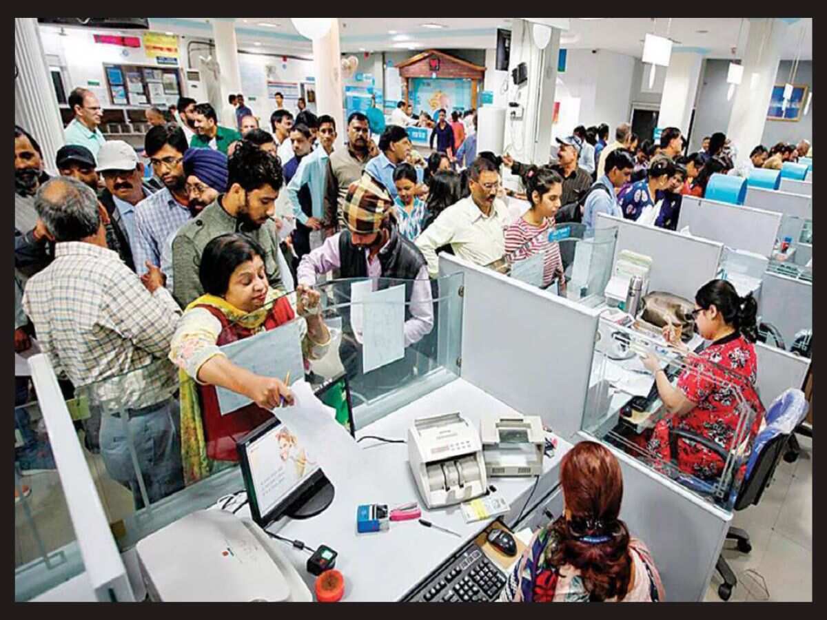 Rule Change: अब अपने बैंक अकाउंट में आप जोड़ सकेंगे 4 नॉमिनी, 1 नवंबर से लागू होने जा रहा है नया नियम