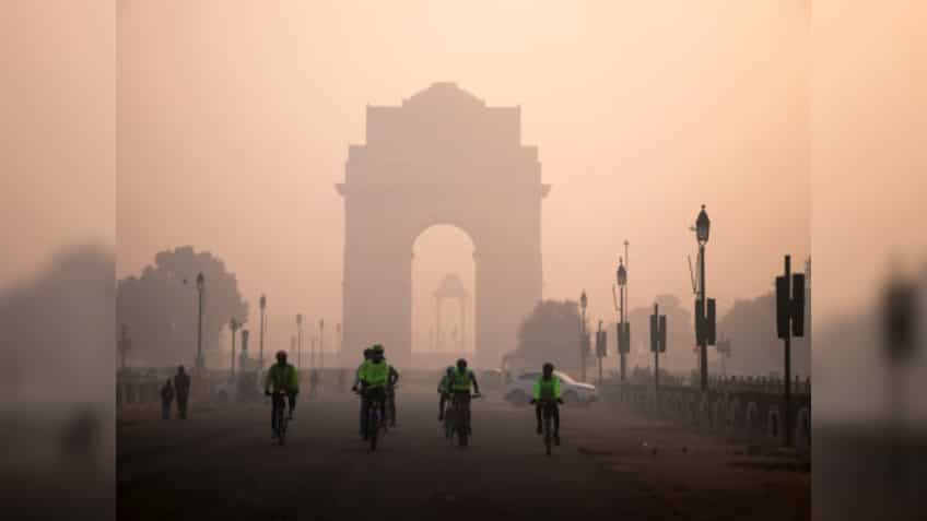 Delhi NCR Weather Update: एनसीआर की सर्दियों की एंट्री, ठंड का असर बढ़ा, अब स्मॉग और घना फॉग भी करेगा परेशान