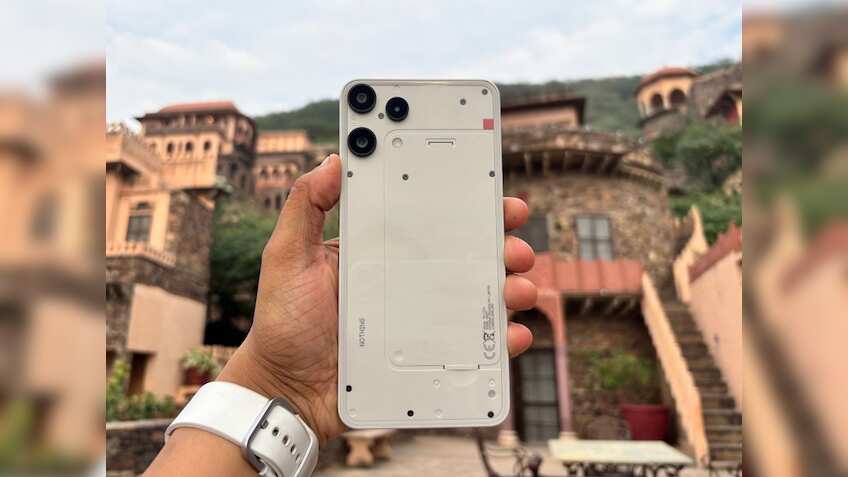 Nothing Phone (3a) Lite की पहली झलक! स्टाइलिश डिजाइन, पावरफुल चिपसेट- भारत में कितनी होगी कीमत?