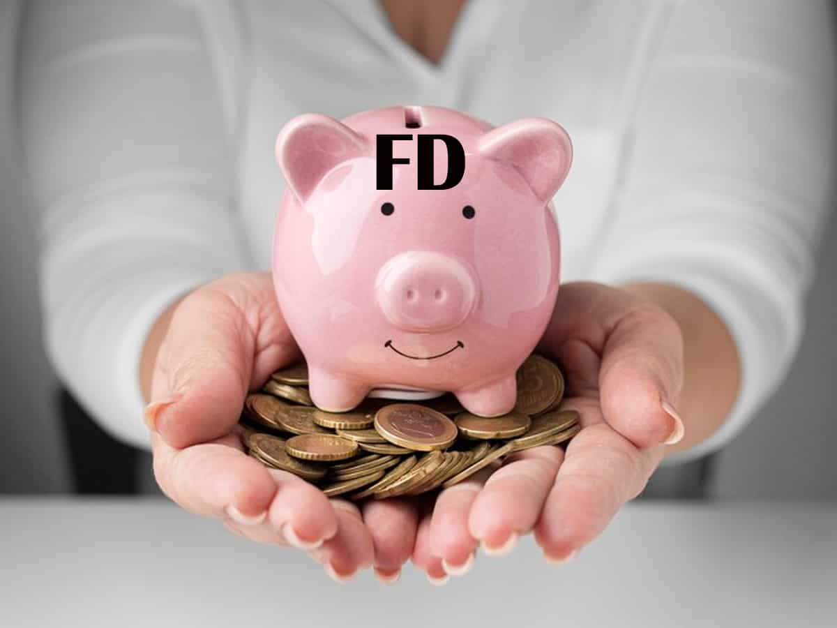एक-दो नहीं, देखिए पूरे 10 बैंकों की लिस्ट, बस 3 साल की FD पर दे रहे धांसू रिटर्न, ब्याज देखते ही लगा देंगे पैसे!