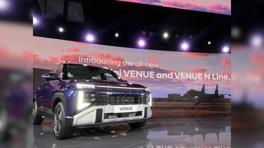 2025 Hyundai Venue भारत में हुई लॉन्च, कीमत ₹7.89 लाख से शुरू, देखें नया लुक, धांसू फीचर्स!