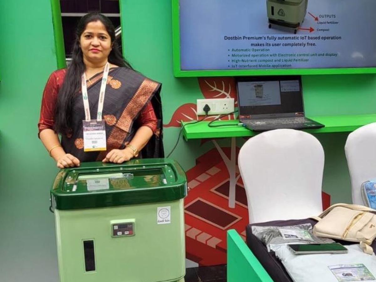 गजब की है ये मशीन, ऊपर से कचरा डालो.. नीचे से 'काला सोना' निकालो, जो भी देखता है बांध देता है तारीफों के पुल!