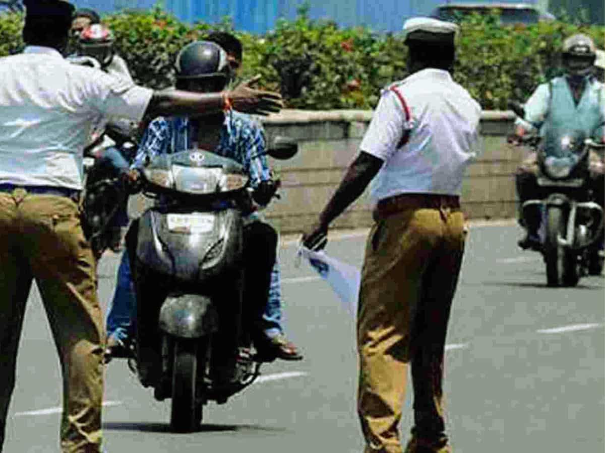 Traffic Advisory: दिल्‍ली में आज कहीं रास्‍ते बंद तो कहीं रूट डायवर्जन, घर से निकलने से पहले देख लें ट्रैफिक एडवाइजरी