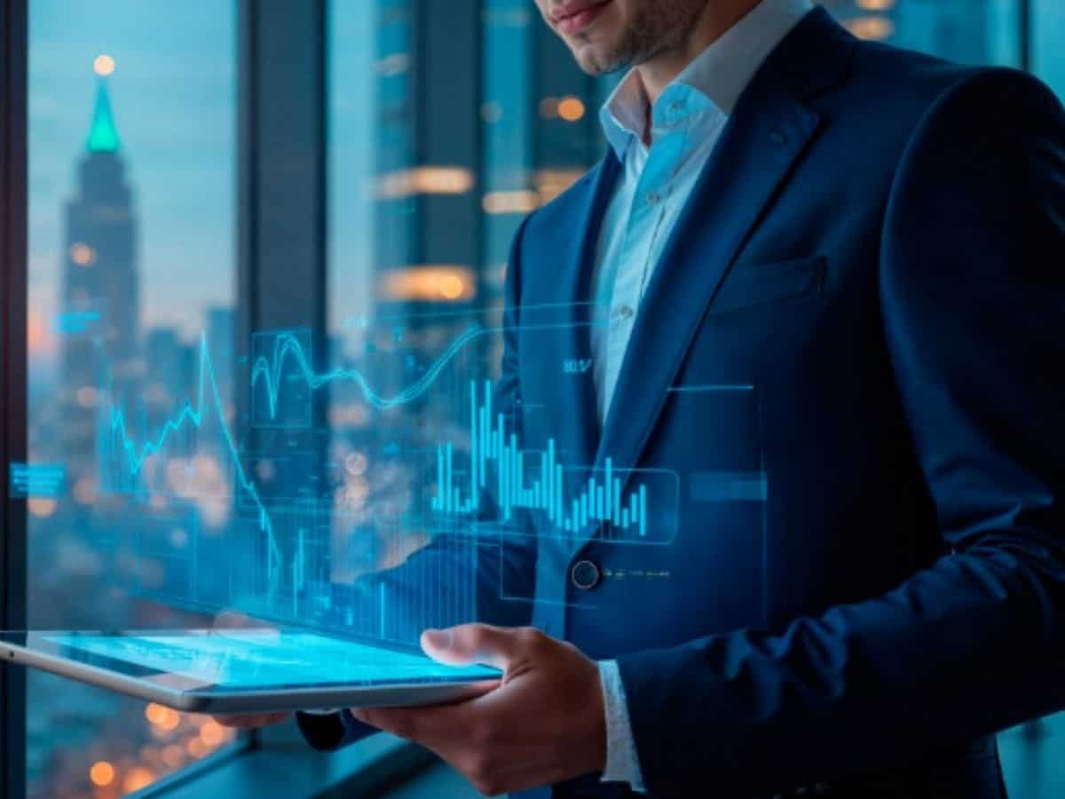 आज बाजार में इन 10 स्टॉक्स पर रहेगी नजर, ट्रेडर्स जरूर रख लें अपने रडार पर