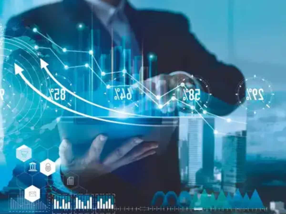 अक्टूबर में विदेशी निवेशकों की वापसी! इन कंपनियों में खूब लगाया पैसा, FMCG से निकाली पूंजी