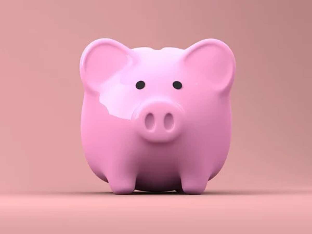 FD से हटकर चाहिए निवेश का सुरक्षित प्लान? ये 7 स्कीम हैं सदाबहार, देते रहेंगे तगड़ा रिटर्न!