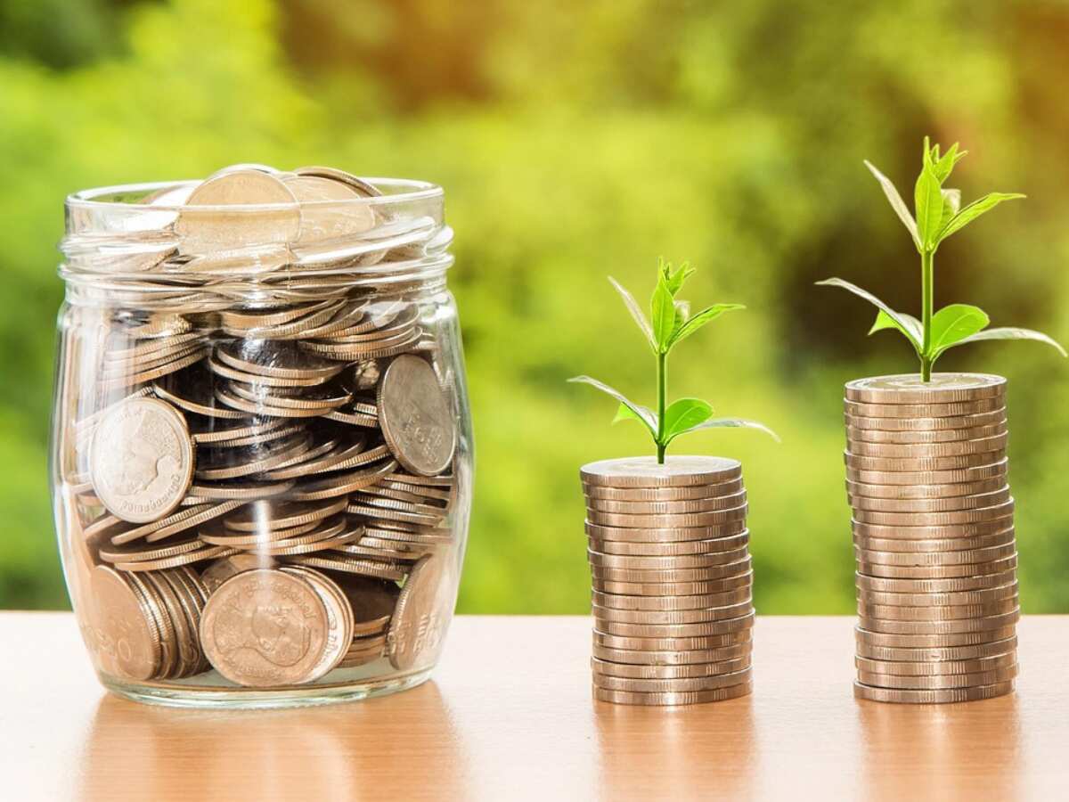 3. फ्लोटिंग रेट सेविंग्स बॉन्ड्स (RBI Floating Rate Savings Bonds)