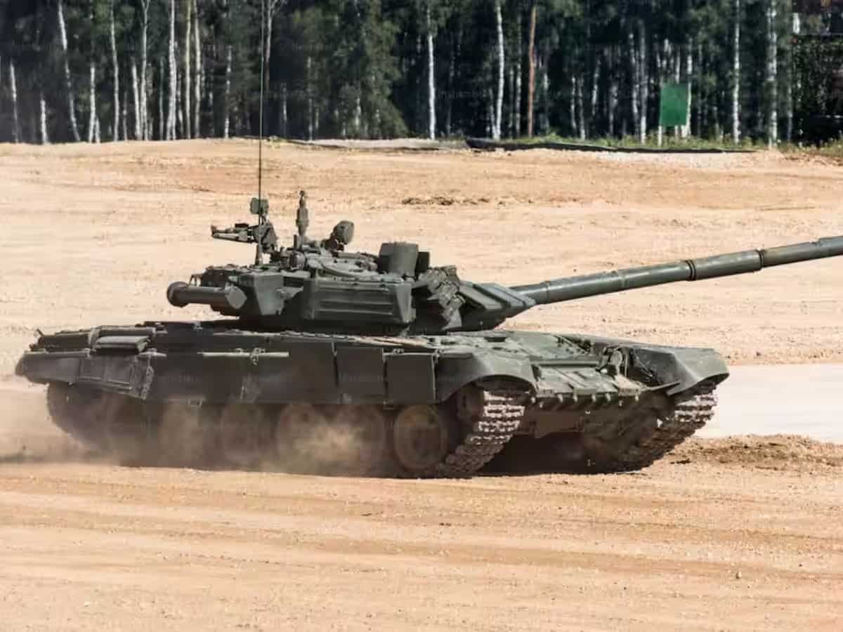 पोर्टफोलियो चमकाने के लिए तैयार ये Defence PSU स्टॉक, 76% बढ़ा मुनाफा, कमाई दोगुनी, 2095 करोड़ का मिला ऑर्डर