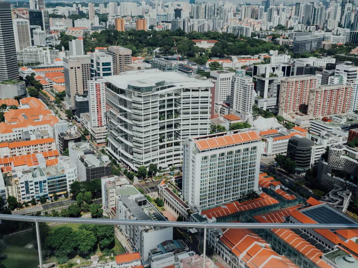 भारत के रियल एस्टेट में बूम! 2025 की तीसरी तिमाही में शानदार ग्रोथ, ऑफिस और महंगे घरों का जलवा!