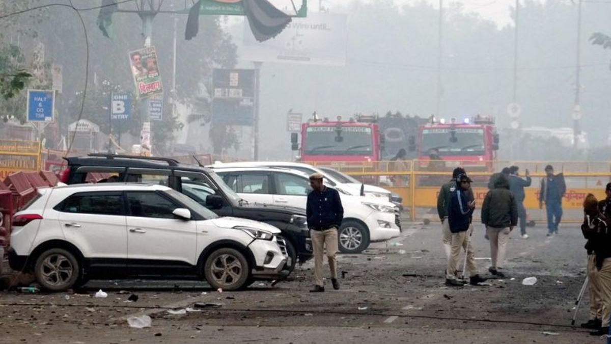 दिल्ली बम ब्लास्ट मामला: ईडी की बड़ी कार्रवाई, अल फलाह यूनिवर्सिटी से जुड़े 25 ठिकानों पर छापेमारी शुरू