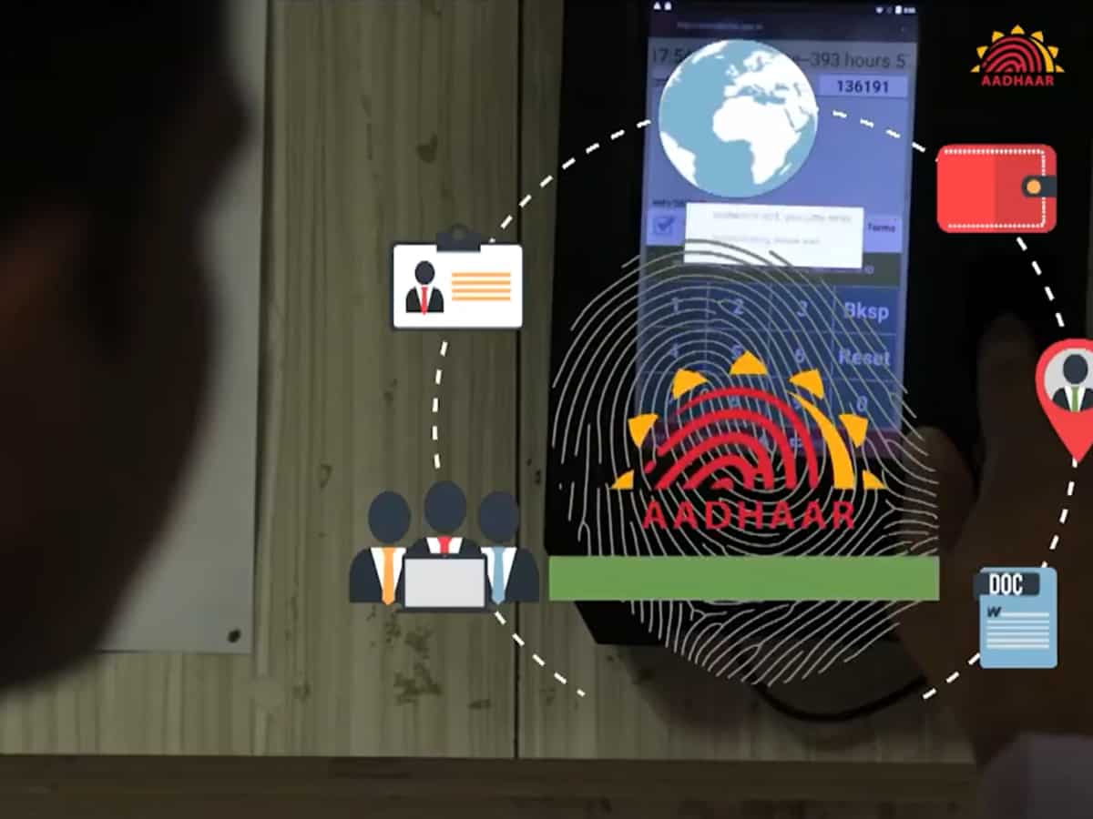 FREE में अपडेट हो जाएगा Aadhaar! 1 साल तक नहीं देनी होगी कोई फीस, लेकिन सिर्फ इन यूजर्स को मिलेगा फायदा