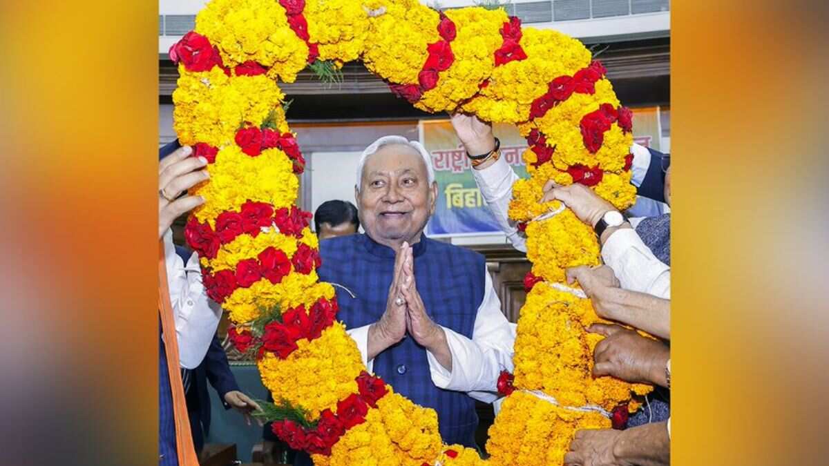 Bihar Oath Ceremony: गांधी मैदान में नीतीश कुमार का 'राज‍तिलक', 10वीं बार बने बिहार के मुख्‍यमंत्री...इन्‍हें बनाया गया डिप्‍टी सीएम