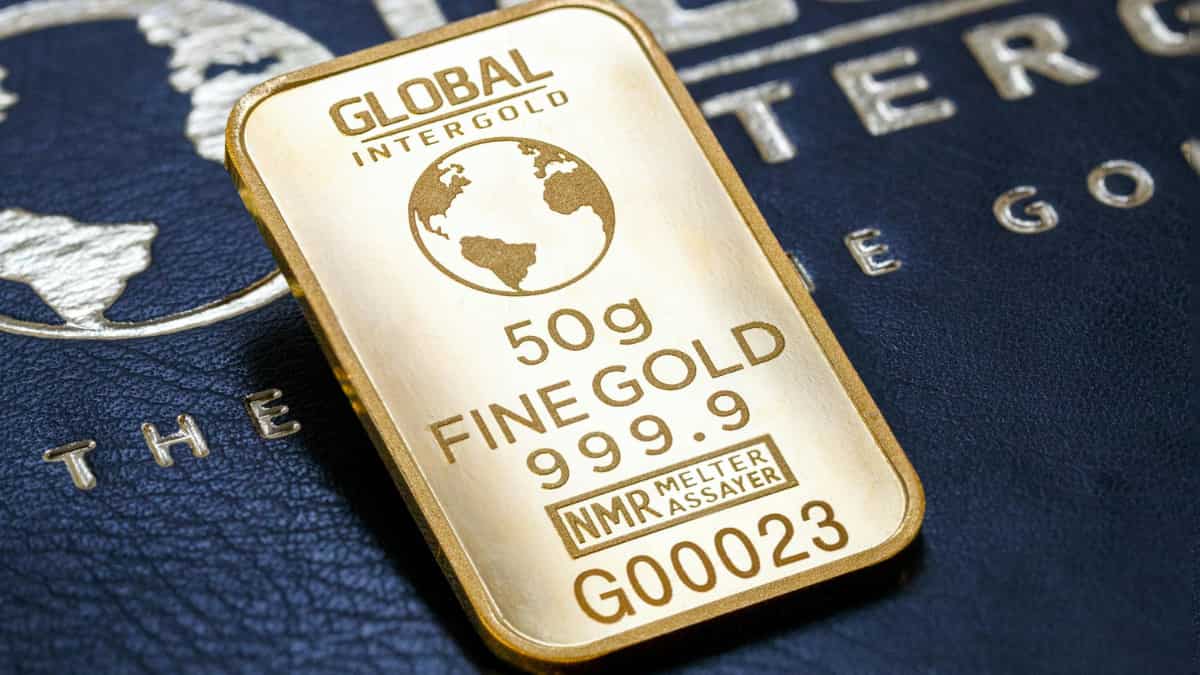 Gold में करना है निवेश तो केवल ये 2 ऑप्शन हैं सबसे सेफ! डिजिटल गोल्ड को लेकर SEBI ने साफ-साफ कही ये बात