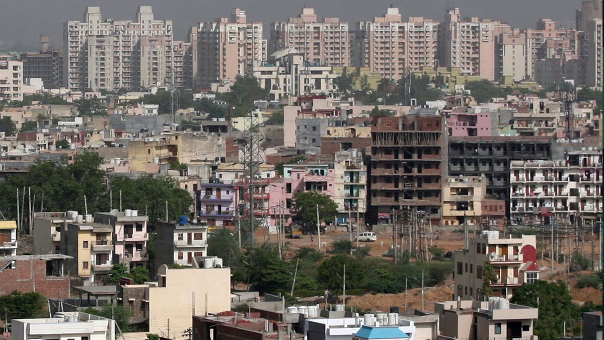 47,000 एकड़ जमीन खोलेगी सस्ते घरों का दरवाजा! दिल्ली में बनेगा एक और नोएडा? बरसों अटकी लैंड पूलिंग पॉलिसी शुरू