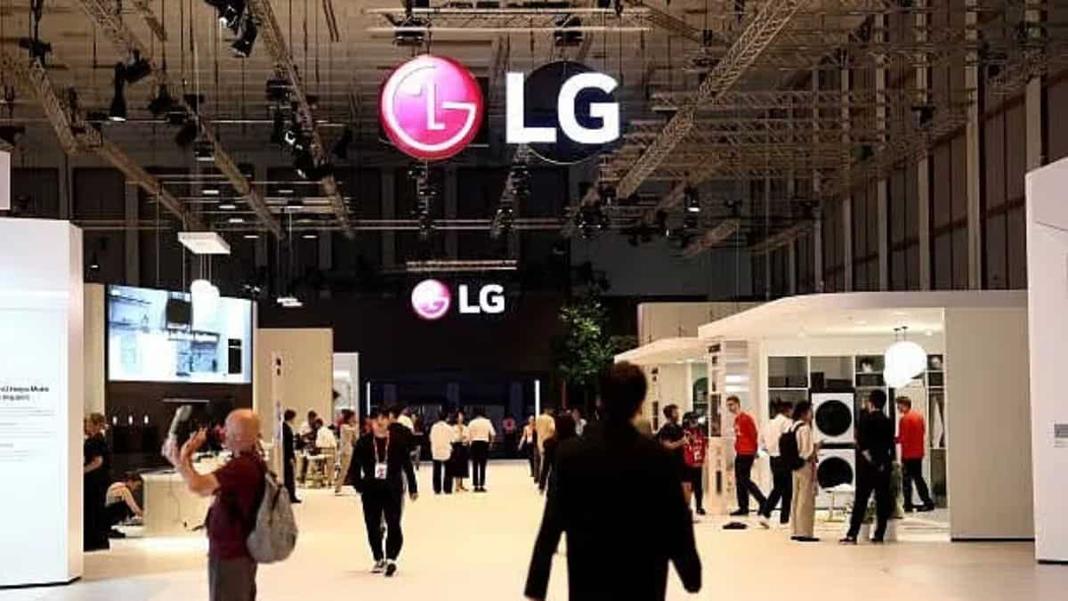 पीयर्स के मुकाबले अभी भी सस्ता है LG Electronics का शेयर, जेफरीज ने बताया क्या होना चाहिए टारगेट