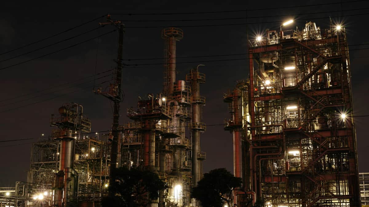 मार्केट बंद होने के बाद रिफाइनरी स्टॉक पर आई बड़ी खुशखबरी! सरकार ने दे दिया Navratna कंपनी का दर्जा