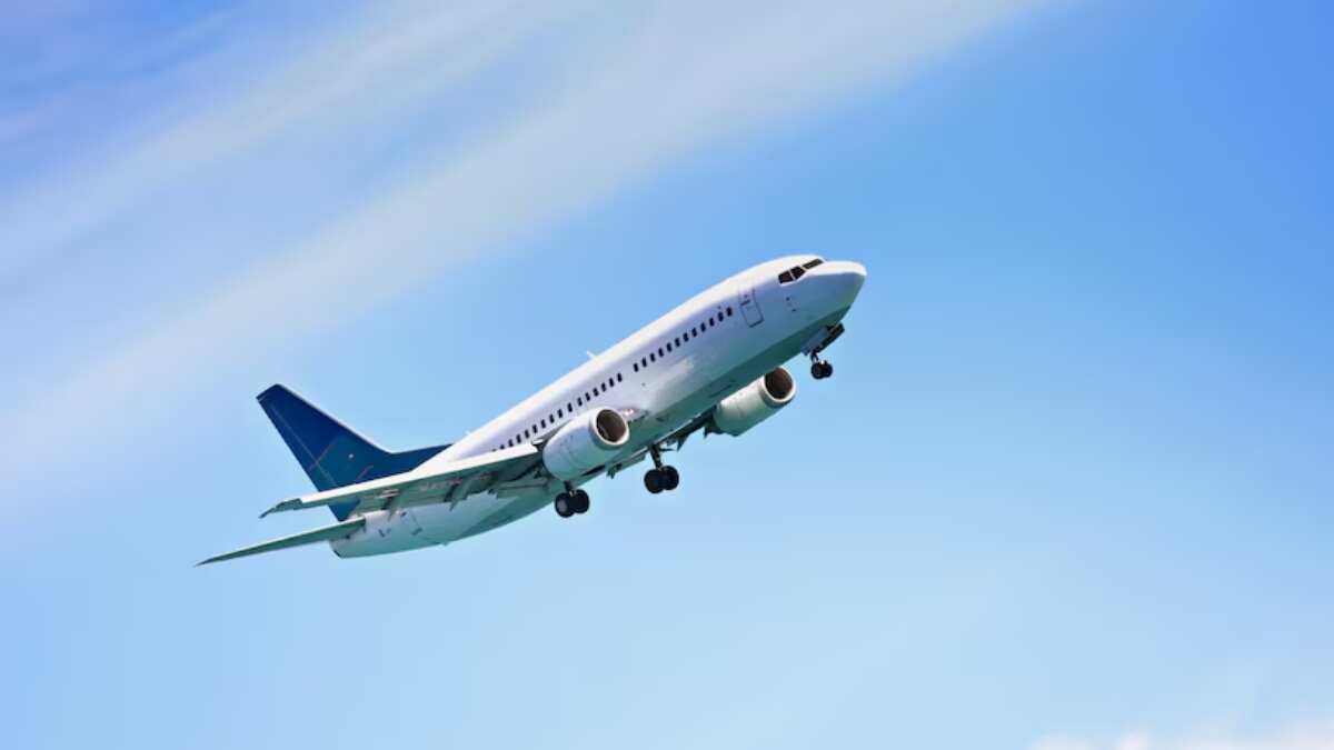 क्या हवाई टिकट हो जाएंगे महंगे? किराए पर लगने वाले UDF का पैसा किसको जाएगा..? आज SC में होगी सुनवाई