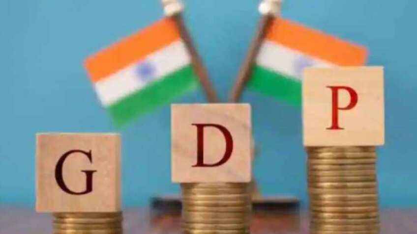 India Growth: Fitch ने बढ़ाया GDP अनुमान, FY26 में अब 7.4% विकास की उम्मीद!