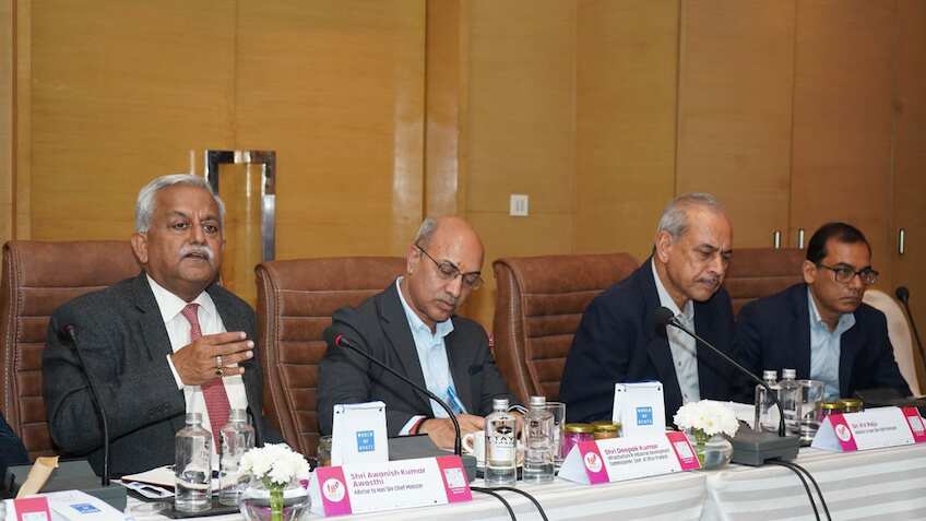 यूपी में निवेश की आंधी! विदेशी कंपनी लगाएगी यमुना एक्सप्रेसवे में पैकेजिंग यूनिट, सिंगापुर के साथ हुई बड़ी डील