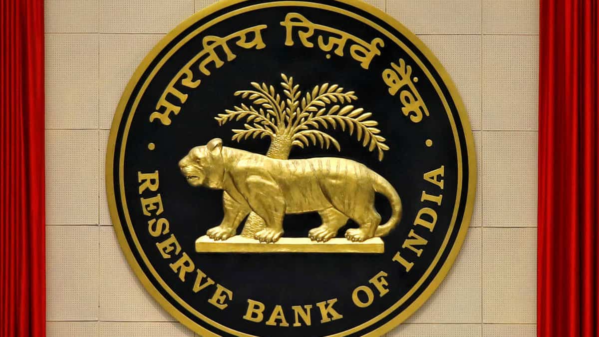 अब हर महीने 4 बार अपडेट होगा आपका CIBIL Score! RBI ने Credit Information Reporting में किए कई बड़े बदलाव