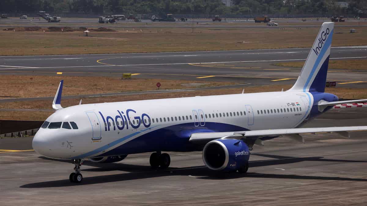 संकट के बीच DGCA से Indigo को मिली राहत, कारण बताओ नोटिस का जवाब देने के लिए दी 1 दिन की मोहलत