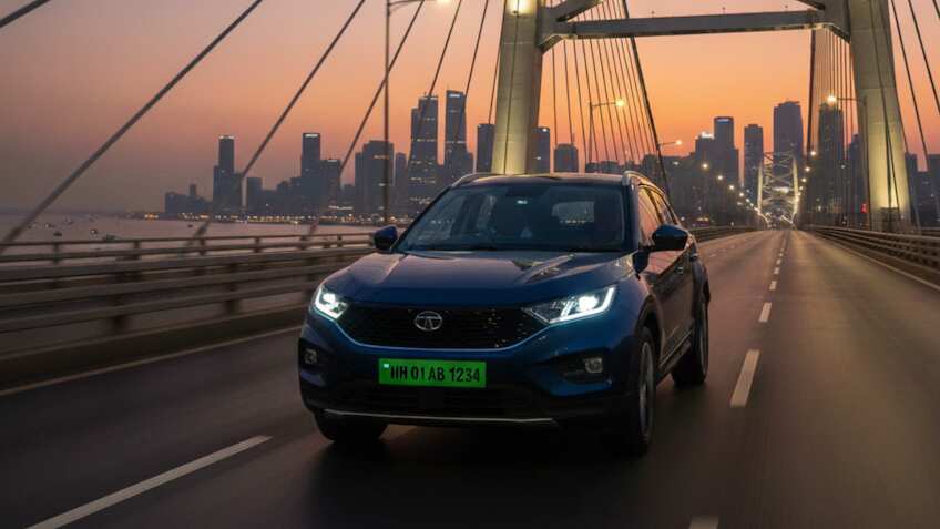 EV मालिकों के लिए बड़ी खबर! इस राज्य में 3 एक्सप्रेस-वे पर कट रहा था टोल, अब पैसे लौटाएगी सरकार