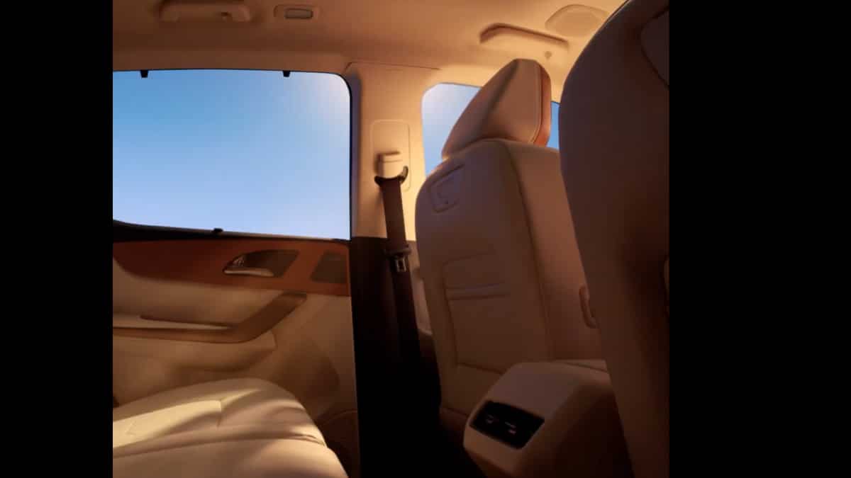 लॉन्च से पहले सामने आ गया Mahindra XUV 7X0 का इंटीरियर, अंदर से क्या ...
