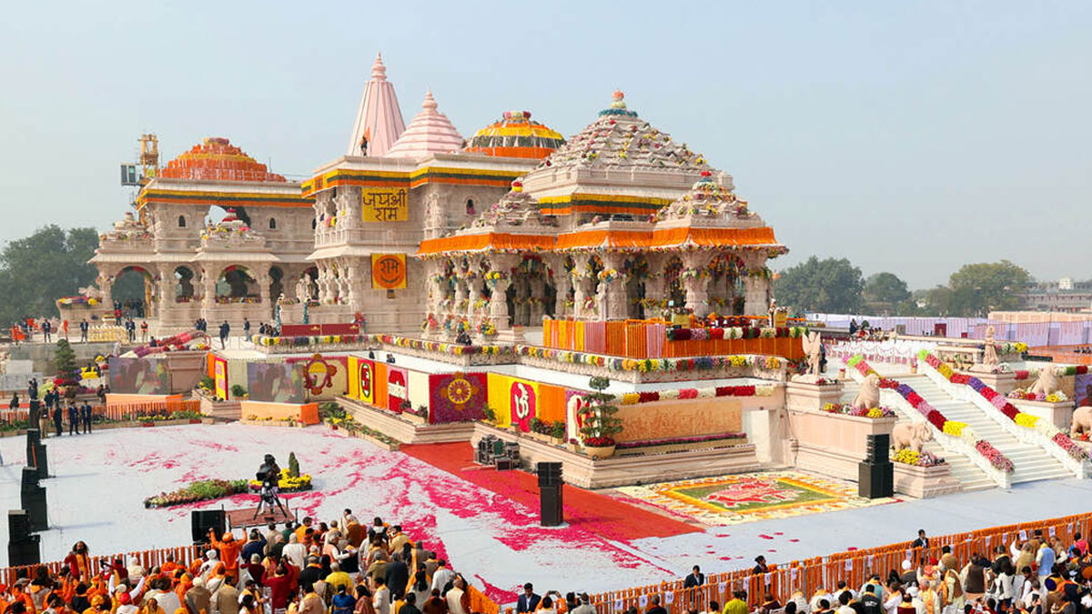 2026 में अयोध्या, काशी होंगे रियल एस्टेट हॉटस्पॉट, मंदिरों वाले शहर में प्रॉपर्टी बनेगी सोना, 600% तक रिटर्न