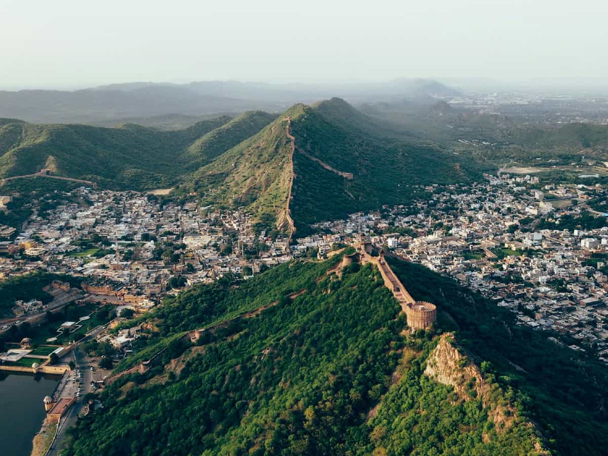 अरावली में खनन पर सख्ती जारी, पर्यावरण मंत्री भूपेंद्र यादव ने कहा-'बंद करें भ्रम फैलाना', 90% क्षेत्र संरक्षित