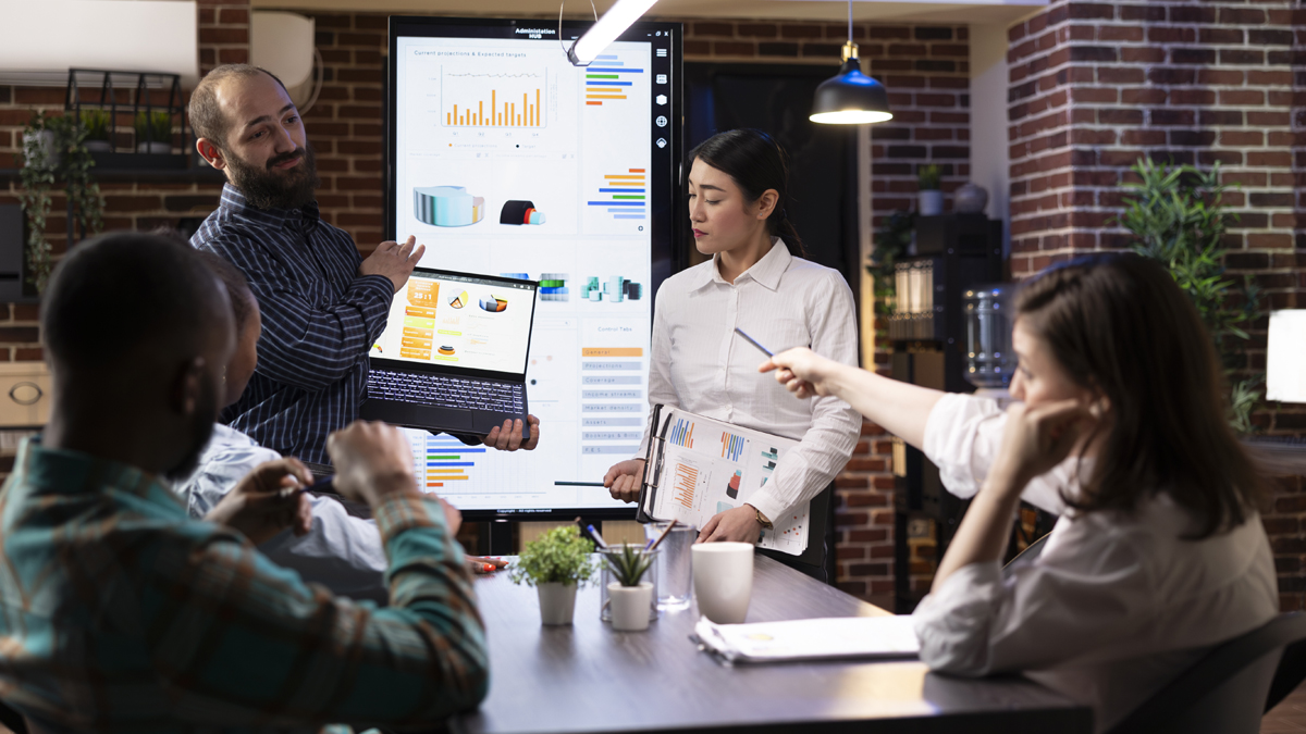 Startups के लिए वरदान बना 'फ्लेक्स स्पेस' मॉडल! कम खर्च में मिल रहे आलीशान ऑफिस, जानिए मिलती हैं क्या सुविधाएं