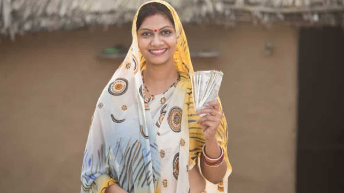 2026 Investment Options for Women: वर्किंग वुमन के लिए 6 भरोसेमंद निवेश, कभी नहीं होने देंगे पैसों की तंगी