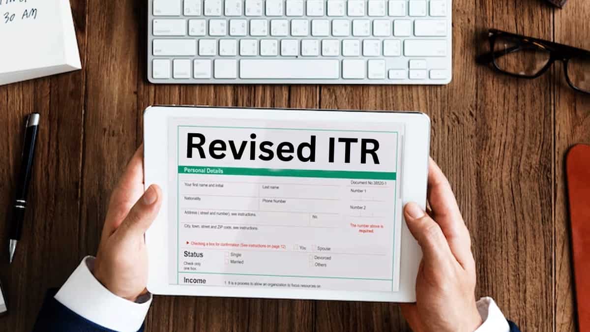 Income Tax का मैसेज मिला? जानिए किसे भरना होगा Revised ITR, स्टेप-बाई-स्टेप पूरी प्रोसेस भी देख लीजिए