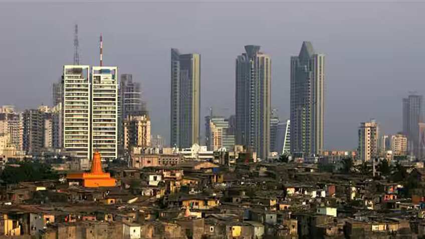 2026 घर खरीदने के लिए बेस्ट साल? जारी रहेगा होम लोन की ब्याज दरों में गिरावट का दौर, रिपोर्ट ने दी खुशखबरी