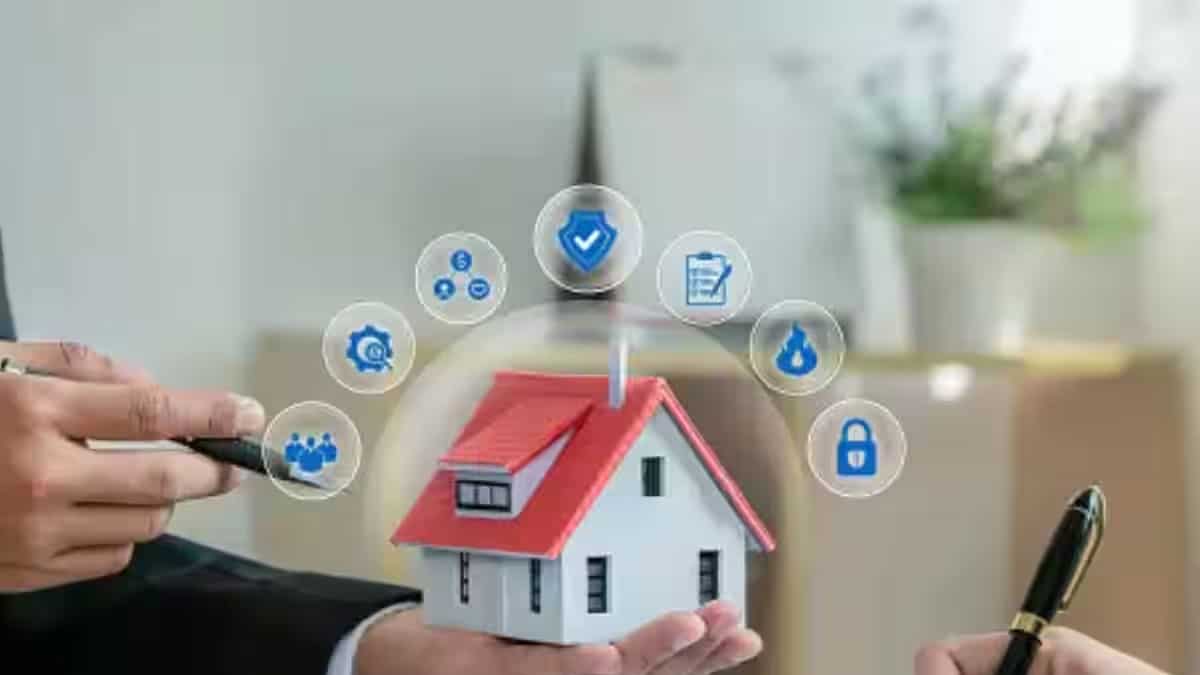 FD, शेयर बाजार सब फेल, जिसने लगाया दिल्ली-NCR में प्रॉपर्टी में पैसा, 2025 में उसके हाथ लगी सोने की खान