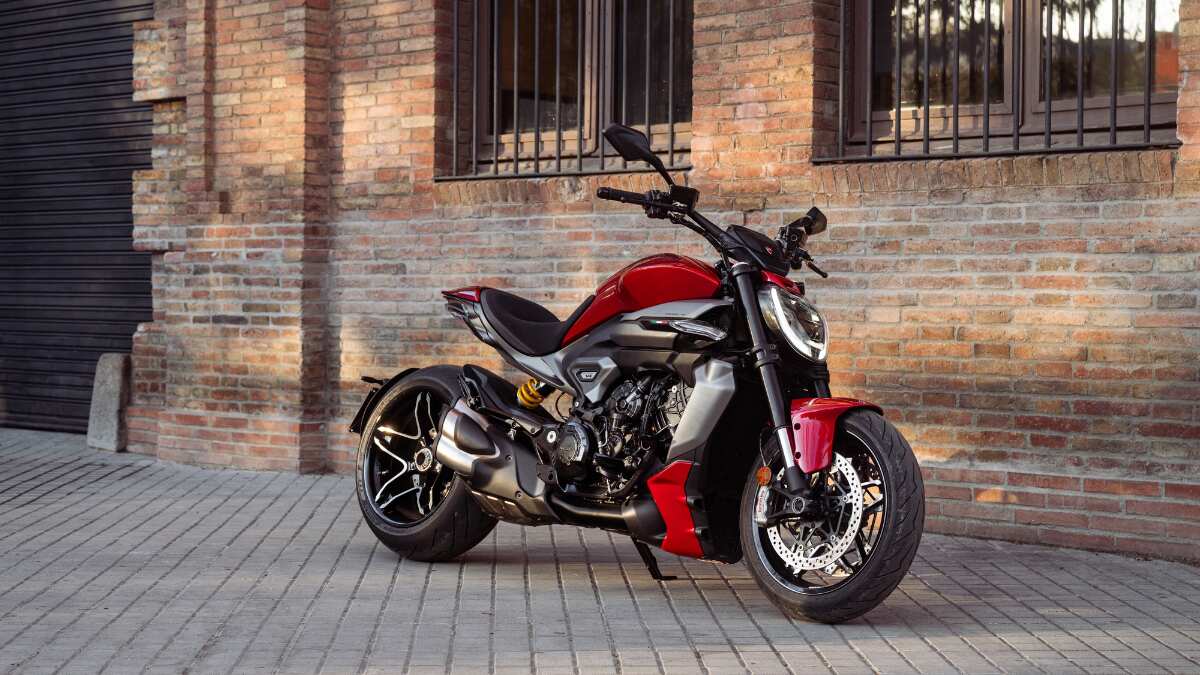 मार्केट में आई Ducati की नई बाइक, सुपरबाइक वाली फील और डिजाइन, कीमत - ₹30.88 लाख से शुरू